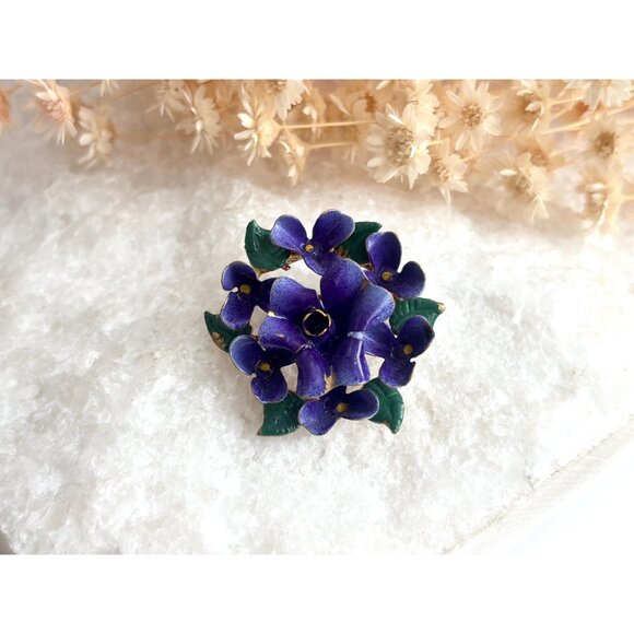 Purple Floral | Flower Shaped Enameled Vintage Costume Jewelry Brooch - Picture 2 of 7